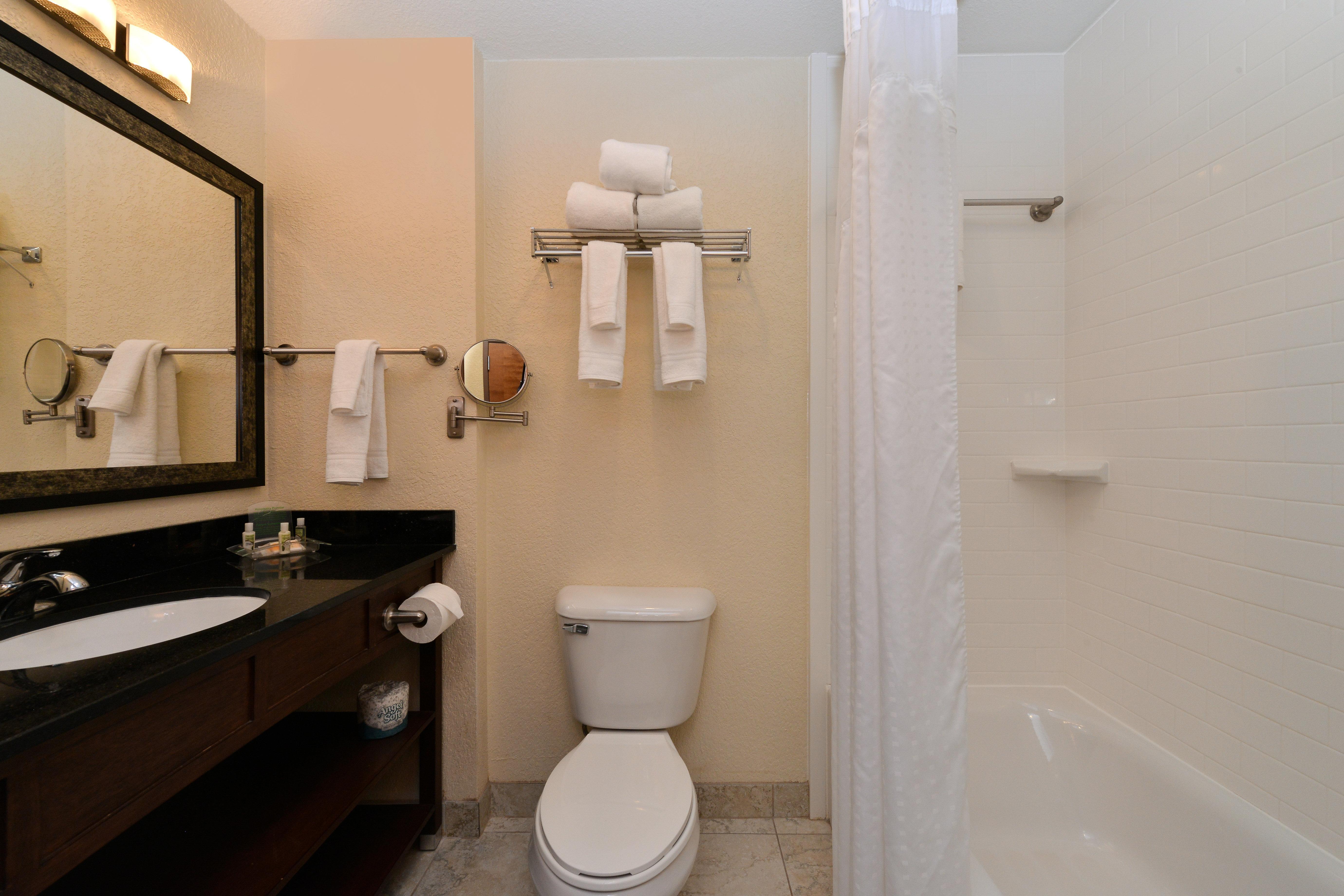 Holiday Inn Montgomery South Airport By Ihg Hope Hull Bagian luar foto
